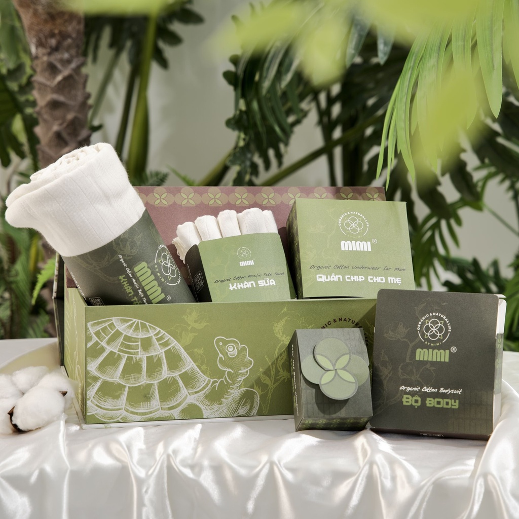 Baby's First Year Box Gift Set 
